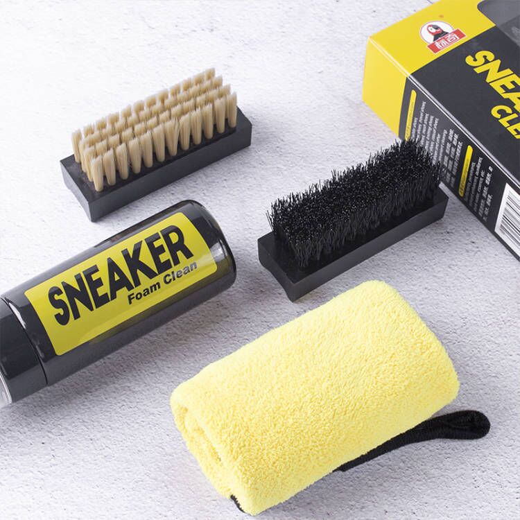 Schoenenreiniger schuim stomer - On Sneaker Care recensie en prijs